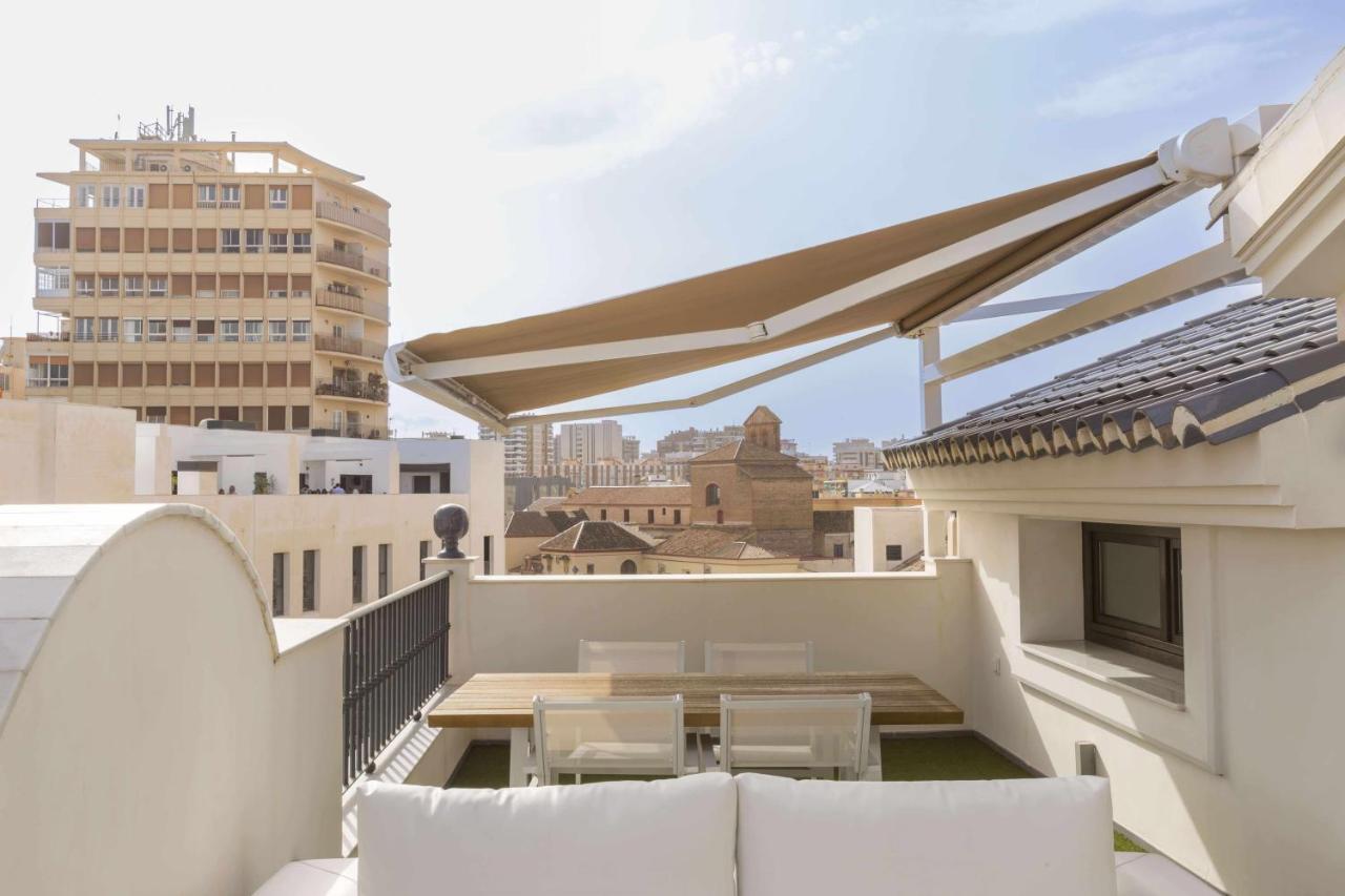 The Clock House Luxury Urban Suites Malaga Room photo