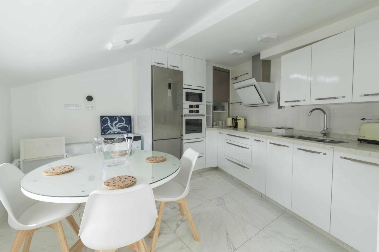The Clock House Luxury Urban Suites Malaga Room photo